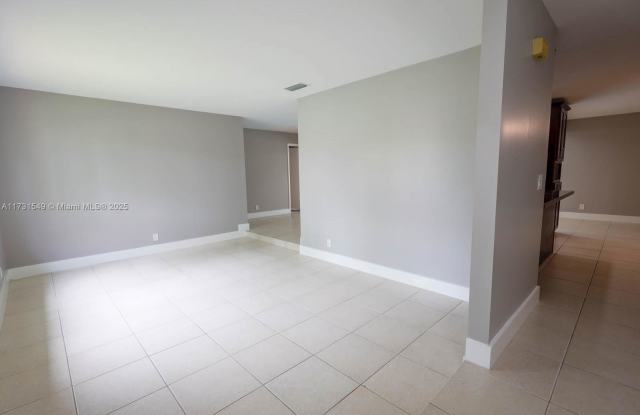 11045 Northwest 21st Street