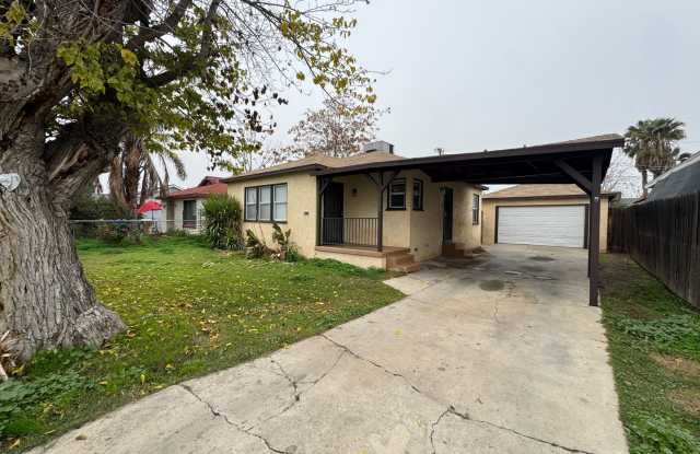 Photo of Charming home in 93308!