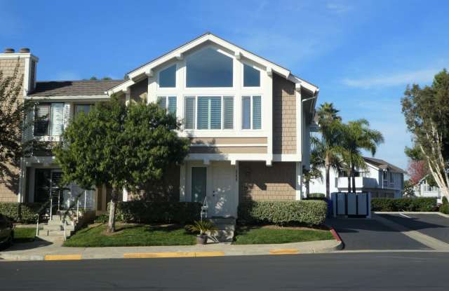 868 Marigold Ct ** Furnished Rental **