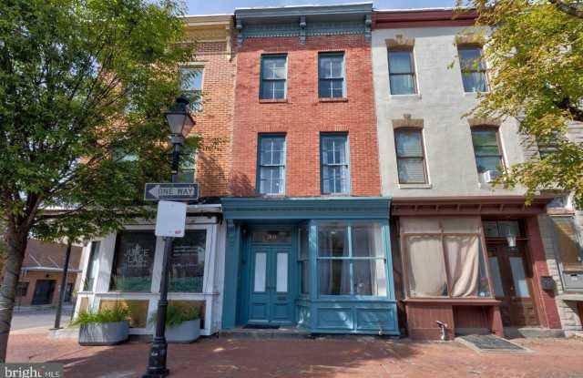 38 S CARROLLTON Avenue