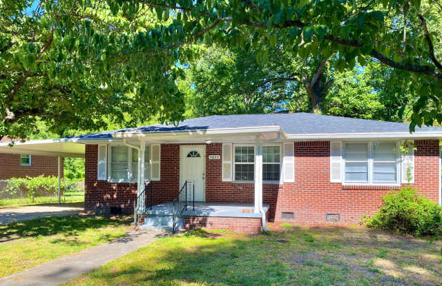 3025 Hammond Ave