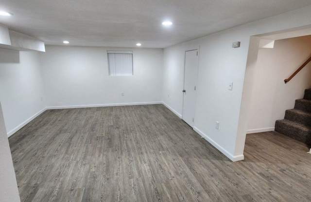 2108 Laurel