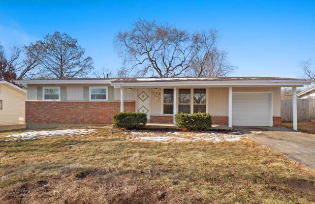 Single Family 4 bed / 2 bath home for rent in Hazelwood! - 714 Lynn Haven Lane, Hazelwood, MO 63042