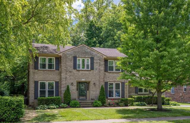 East Louisville -4 bed, 2.5 bath home - $3,500/month