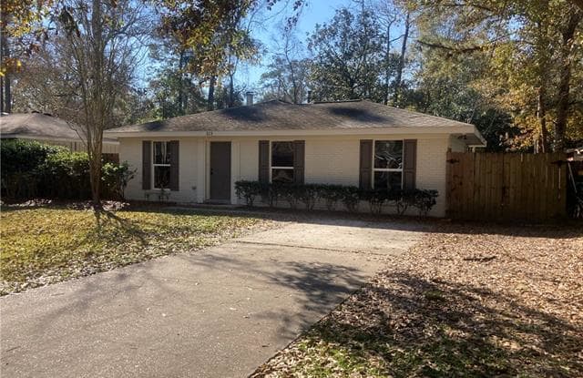 513 E 3RD Avenue - 513 East 3rd Avenue, Covington, LA 70433