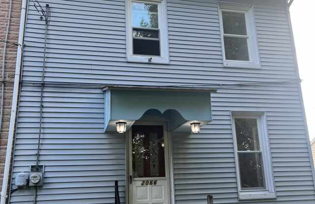 Photo of 2066 Grape Street