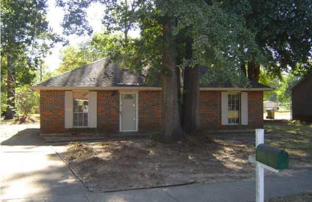 6316 Pinebrook Dr