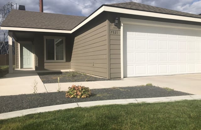 7821 Kayak Court - 7821 W Kayak Ct, Rathdrum, ID 83858