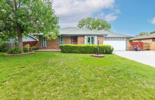 Photo of 131 Brazos Dr