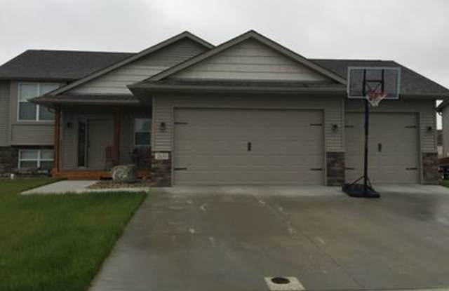 5 Bedroom Home