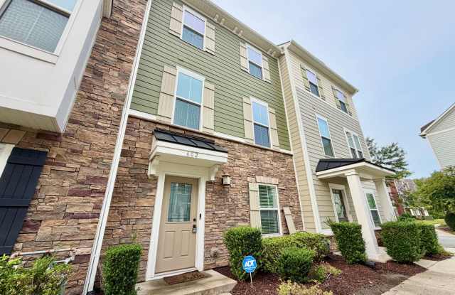 Wow! Beautiful 3 bedroom, 2 1/2 bath townhouse style home.