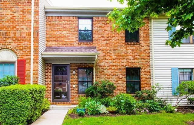 123 Pear Tree Lane