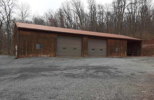 Photo of 1370 READING Road unit: D