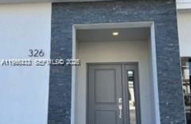 326 NE 1st Dr