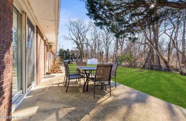 404 Brookside Avenue