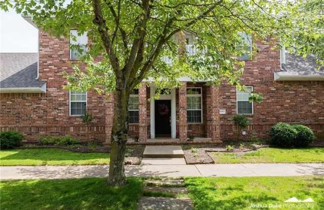 523 Founders Park  DR