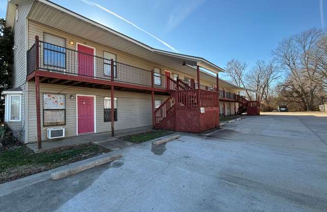 1706 South Powell