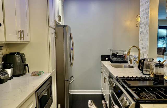 100 Lincoln Avenue unit: 5C