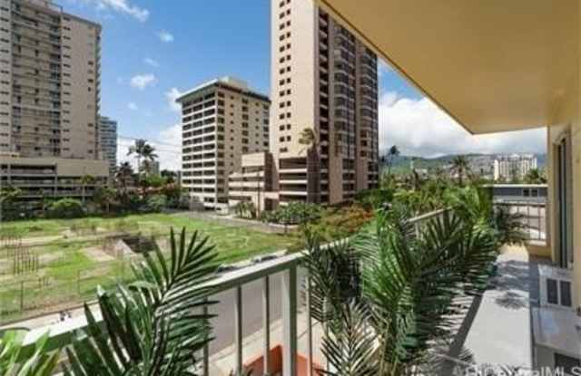 Photo of 303 Liliuokalani Avenue