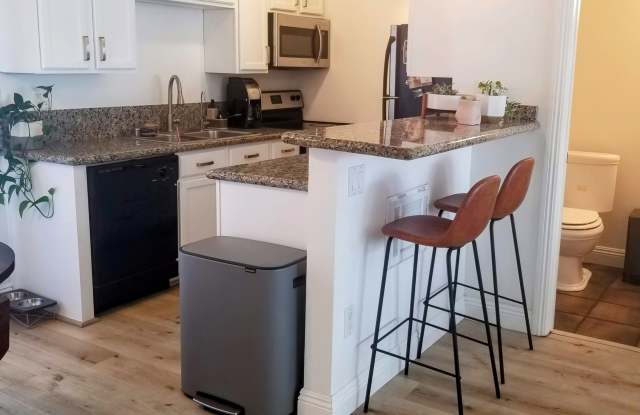 5505 Adelaide Avenue