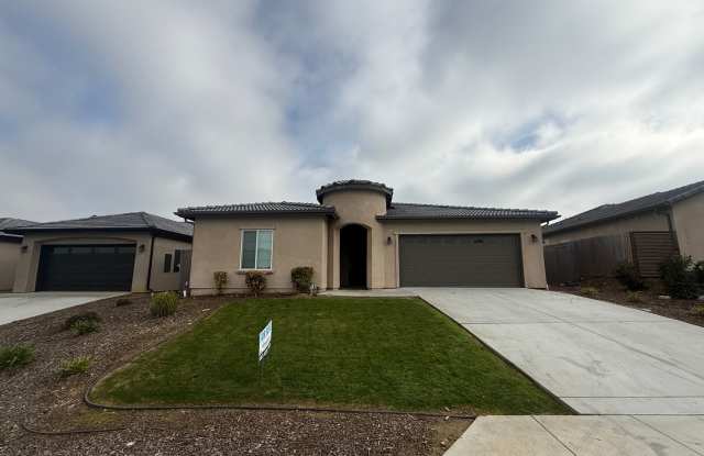 Photo of Modern 4-Bedroom Home in Northeast Bakersfield