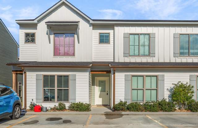 111 Oak Plains Alley