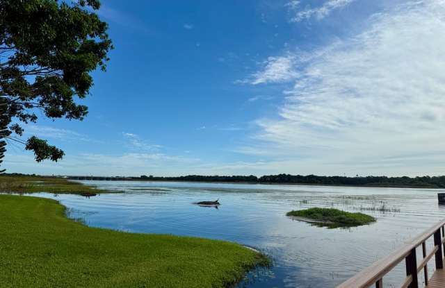 Serene Living at Townhomes of Lake Seminole 2/1.5 - 2 story condo