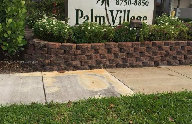 8820 Royal Palm Blvd