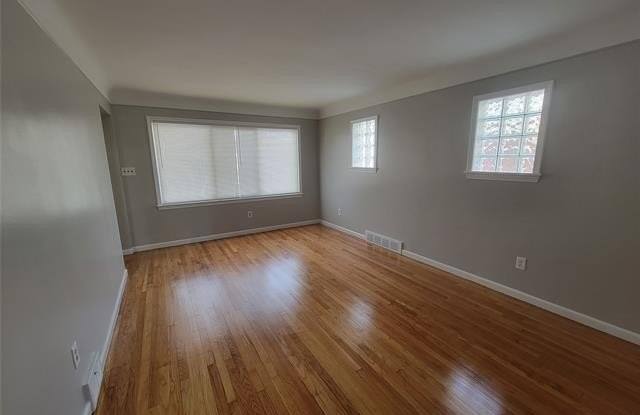 18508 Holland Avenue