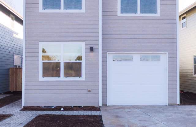 2494 Southwest Coho Street