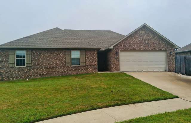 Beautiful 4-Bedroom Home in Gentry