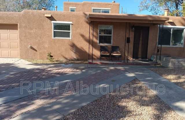 1016 Velarde Rd