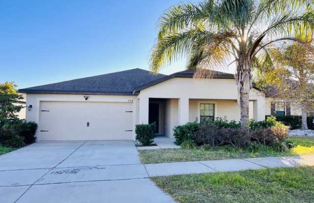 704 Lakota Dr