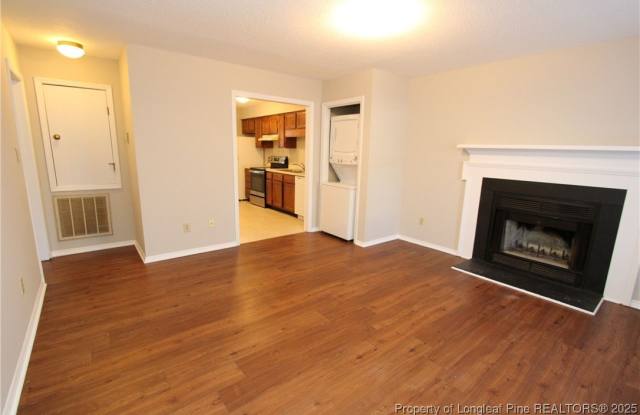 3905 Lexington Drive unit: B