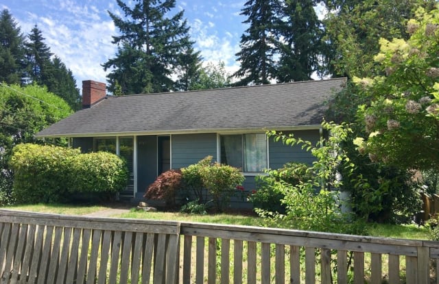 2019 NE 103rd St - 2019 Northeast 103rd Street, Seattle, WA 98125