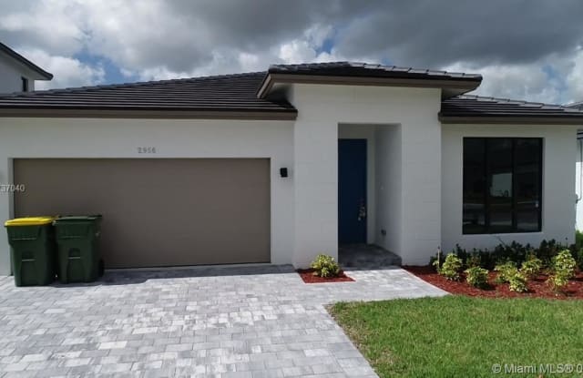 2956 SE 3rd St - 2956 SE 3rd St, Homestead, FL 33033