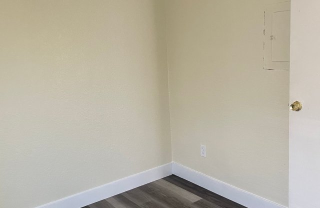 25 Washington Street