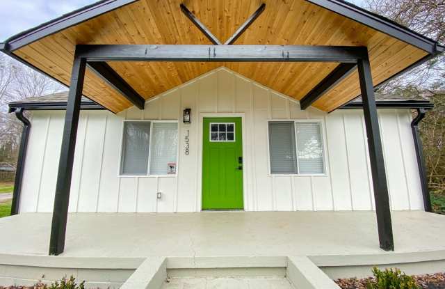 1538 Farley Avenue Ext.