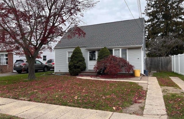 26 Nassau Avenue - 26 Nassau Avenue, Plainview, NY 11803