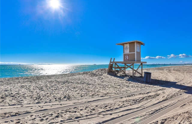16912 Pacific Coast