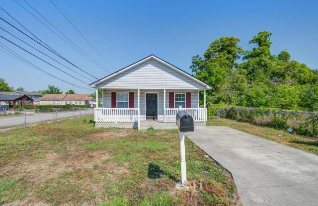 3BR / 1BA Home for Rent in North Charleston – Available Now