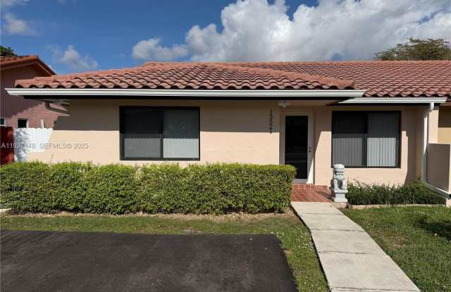 Photo of 13521 SW 65th Ln