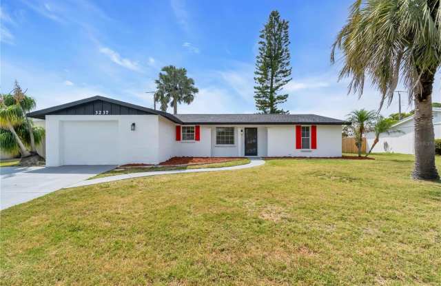 3237 KENMORE DRIVE