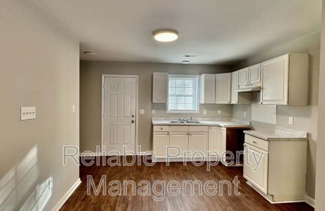 Photo of 604 Winston Circle