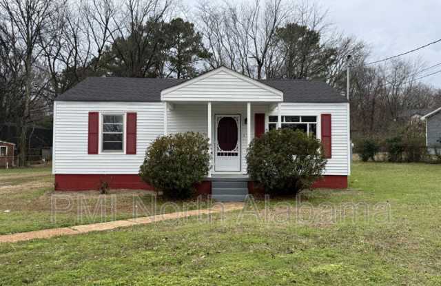 1021 Fairway Drive Northwest