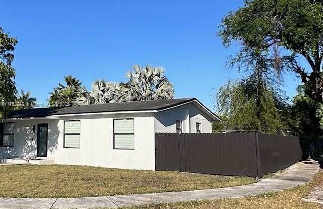 19823 SW 119th Ct