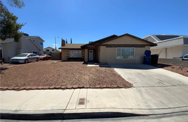 4805 CASTLE ROCK Court - 4805 Castle Rock Court, Spring Valley, NV 89147