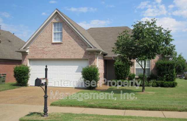 9740 Riggin Dr