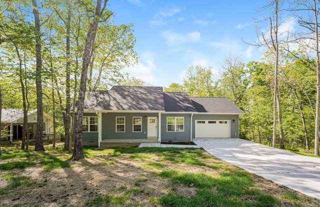 165 Lakeshire Dr