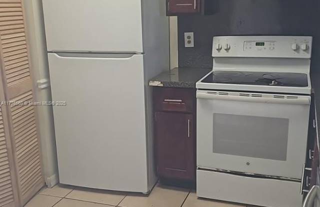 Photo of 1170 NW 80th Ave